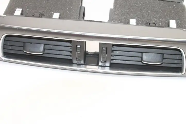 (2012 - 2015) KA0G6491X Воздушная решетка панели — фото 4
