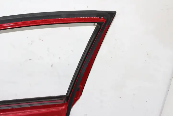 Toyota Prius (XW30) (2009 - 2015) Дверь — фото 4