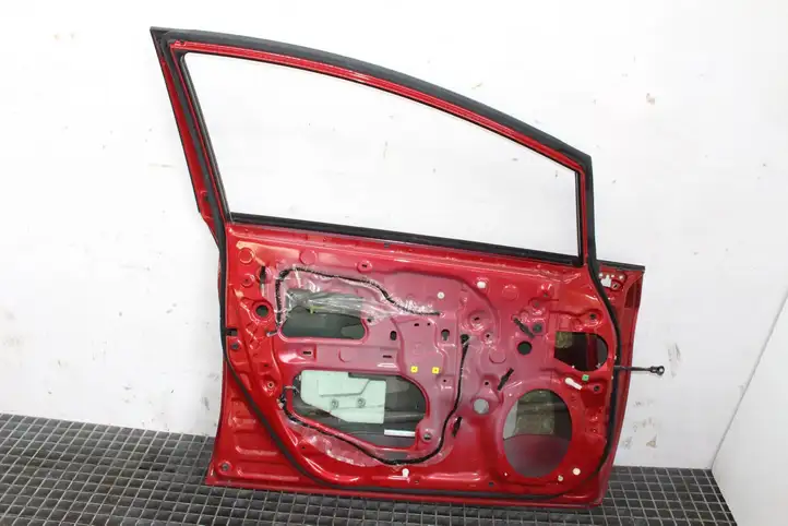 Toyota Prius (XW30) (2009 - 2015) Дверь — фото 3