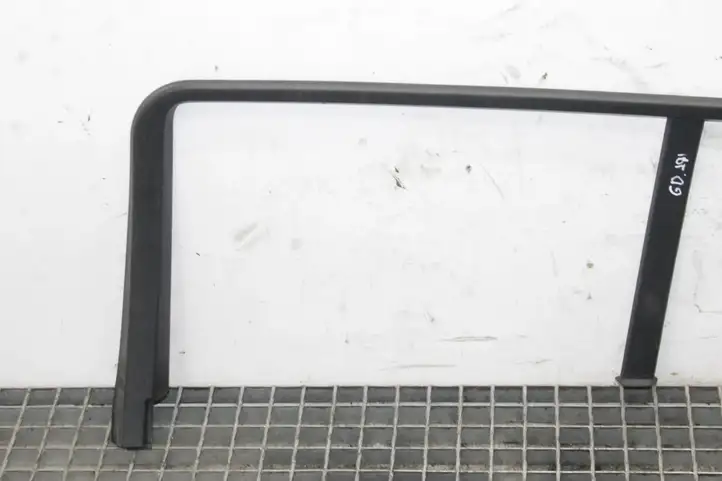Mercedes-Benz C W204 (2007 - 2014) Накладка стекла задней двери — фото 2