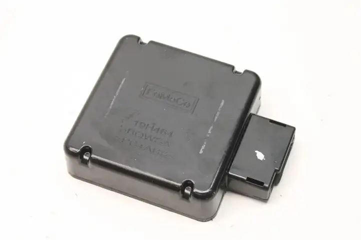 Ford Focus (2011 - 2015) BM5T19H463CB GPS антенна — фото 4