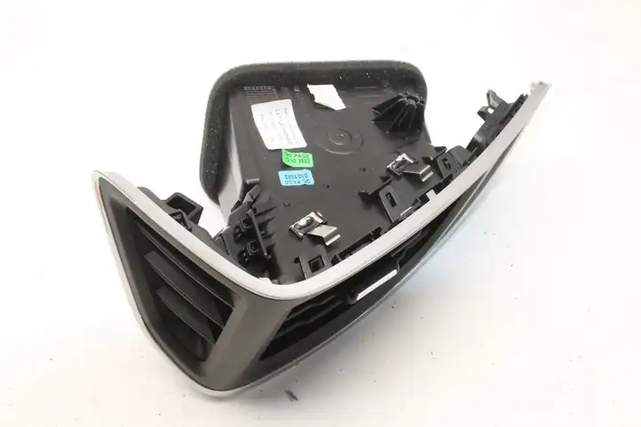 Ford Focus (2011 - 2015) BM51A018B09DG Воздушная решетка панели — фото 4