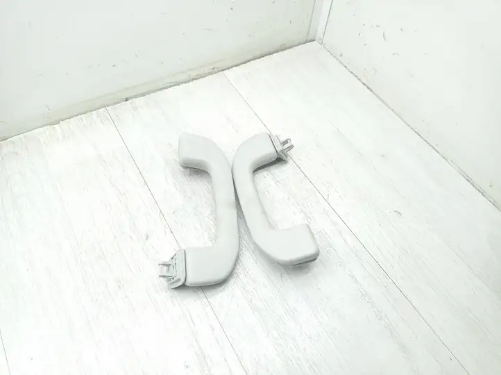 Mercedes-Benz C W205 (2014 - 2021)  A0998150034 Передняя ручка