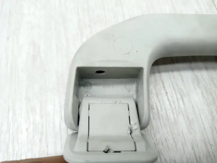 Mercedes-Benz C W205 (2014 - 2021)  A0998150034 Передняя ручка