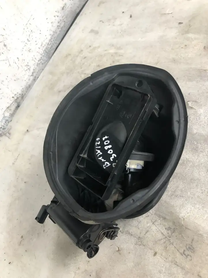 BMW 1 F20 F21 (2011 - 2019) 7238095 Крышка топливного бака — фото 1