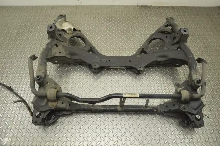 BMW 4 F32 F33 (2013 - 2017) 6792125 Передняя балка подвески — фото 1