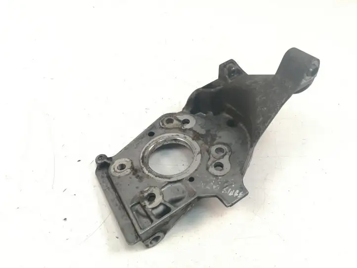 Ford Focus Grand C-MAX (2010 - 2019) 9684778280 Кронштейн топливного насоса — фото 2
