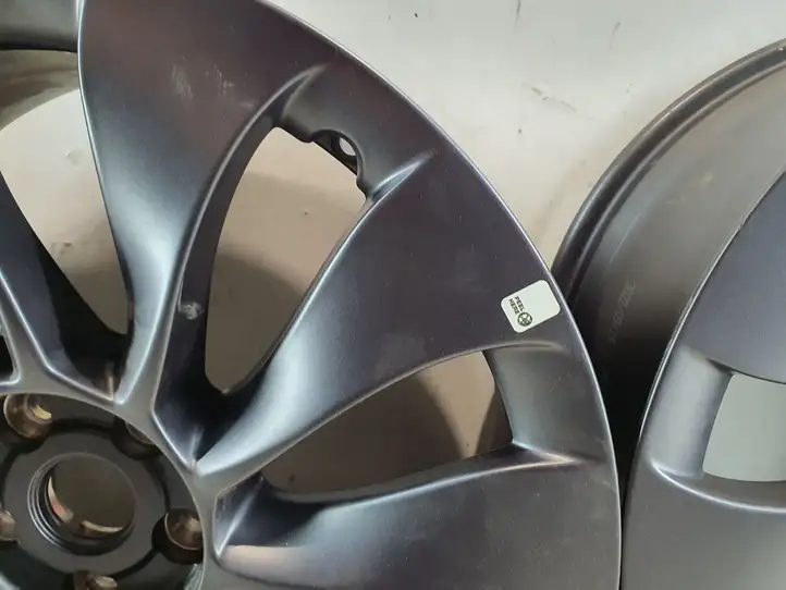 Tesla Model 3 (2017 - 2023) 104426700A Легкосплавный колесный диск R20 — фото 9