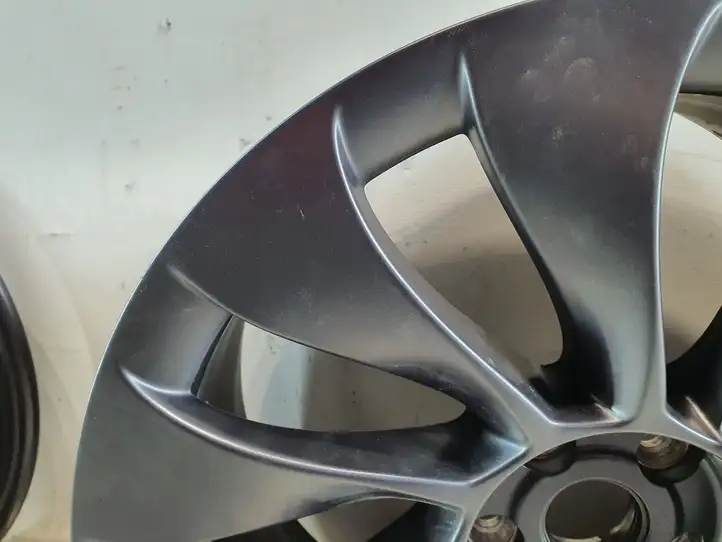 Tesla Model 3 (2017 - 2023) 104426700A Легкосплавный колесный диск R20 — фото 19