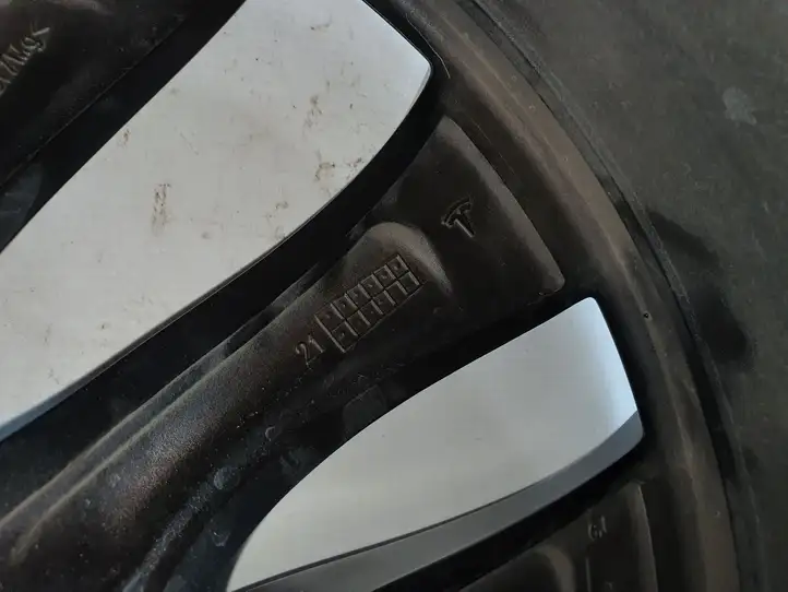 Tesla Model 3 (2017 - 2023) 104426700A Легкосплавный колесный диск R20 — фото 38