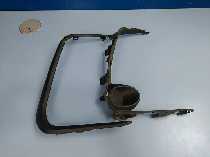 Toyota Corolla E210 E21 (2018 - ) 5212502400 Решетка противотуманной фары — фото 1