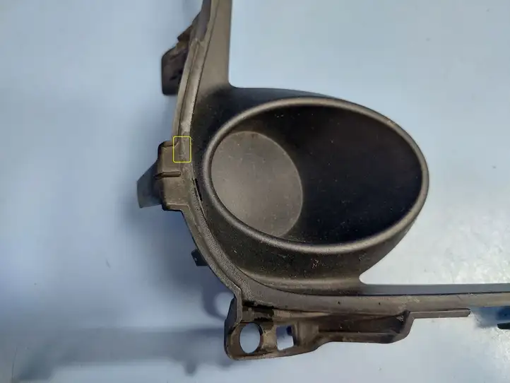 Toyota Corolla E210 E21 (2018 - ) 5212502400 Решетка противотуманной фары — фото 4