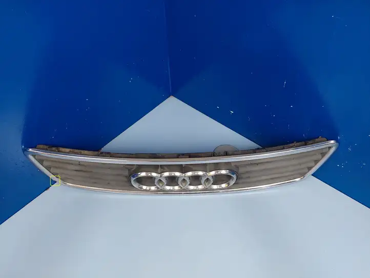 Audi A6 S6 C5 4B (2001 - 2004) 4B0853651A Верхняя решетка радиатора — фото 7