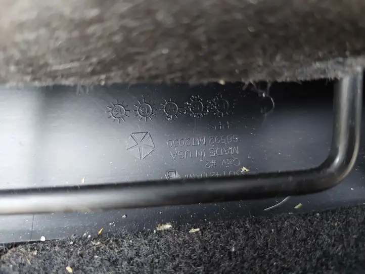 Chrysler Pacifica (2016 - ) 5RJ47DX9AD Третий ряд сидений — фото 7