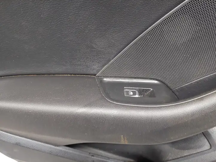Audi A3/S3 8V (2012 - 2016) 8V5867305 Обшивка задней двери — фото 8