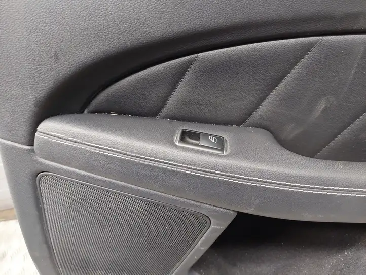 Mercedes-Benz CLS C218,X218 (2011 - 2017) A2187370488 Обшивка задней двери — фото 6