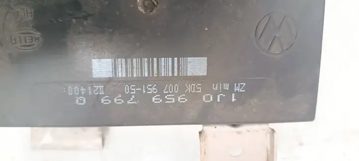 Volkswagen PASSAT B5 (1997 - 2000) 1J0959799Q Модуль комфорта — фото 3