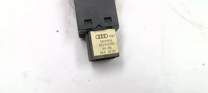 Audi A4 S4 B6 8E 8H (2000 - 2006) 8E0941509 Включатель аварийных фонарей — фото 3