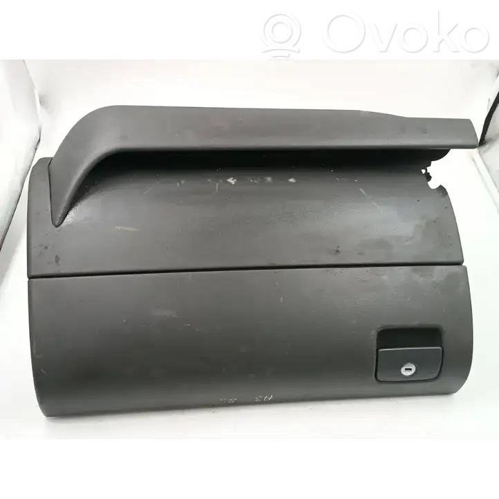 Audi A3/S3 8L (1996 - 2000) 8L1857095 Вещевой ящик — фото 1