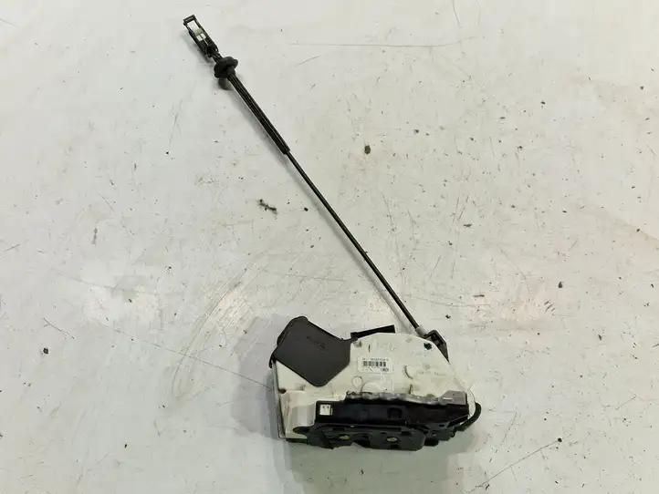 Seat Alhambra (2010 - 2017)  5K1837016D Замок передней двери