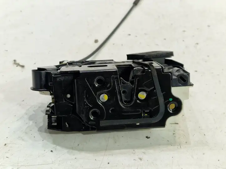 Seat Alhambra (2010 - 2017)  5K1837016D Замок передней двери