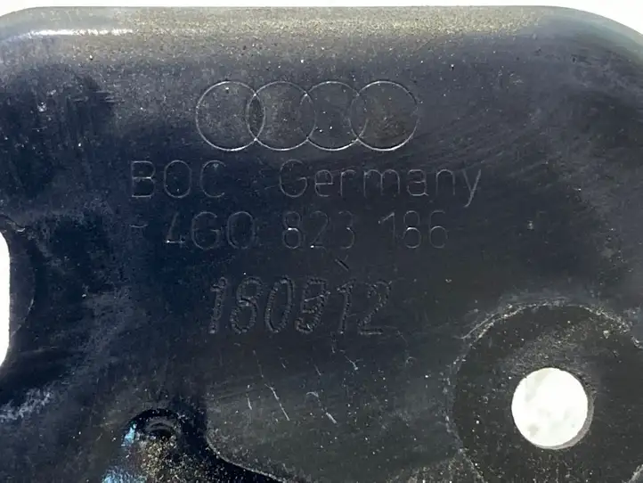Audi A1 (2010 - 2014) 4G0823186 Кронштейн замка капота — фото 3