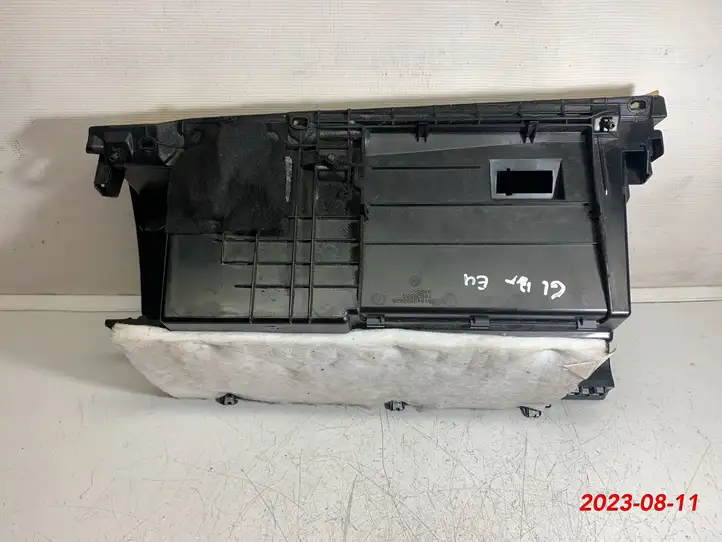 Mercedes-Benz GL X164 (2006 - 2012) A1646890608 Вещевой ящик — фото 5