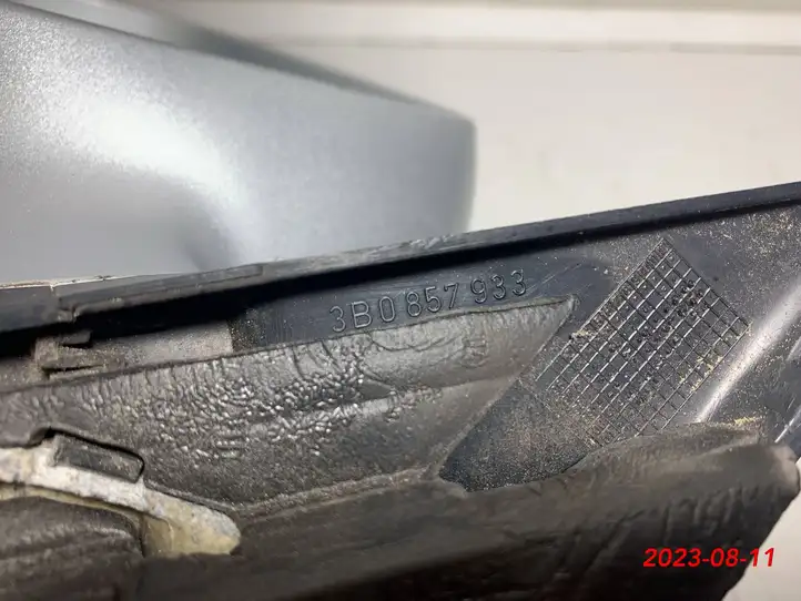 Volkswagen PASSAT B5.5 (2001 - 2005)  3B0857933 Зеркало боковое с электрическим приводом