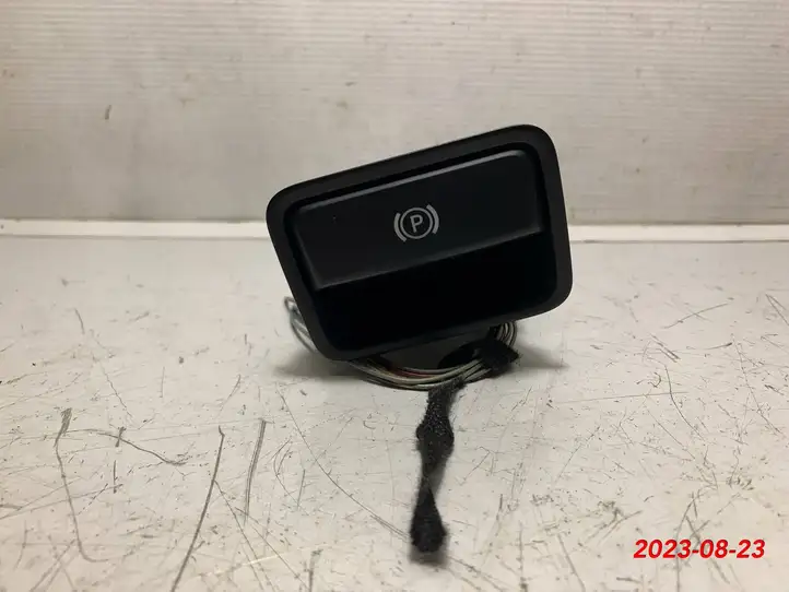 Mercedes-Benz GL X166 (2013 - 2019) A2469050451 Кнопка ручного тормоза — фото 4