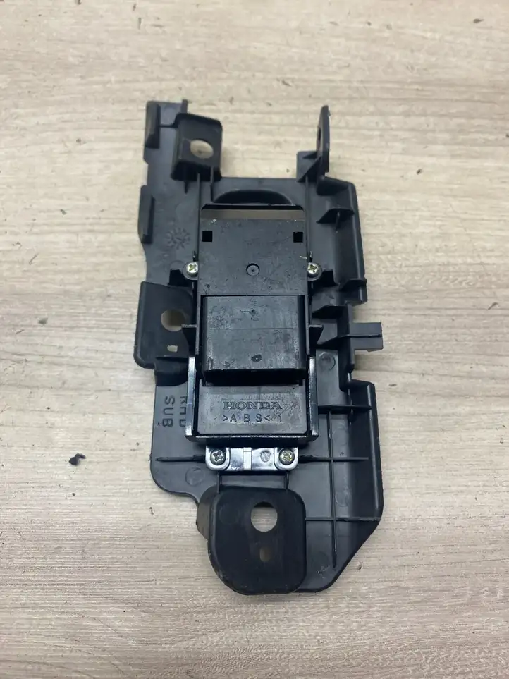 Honda CR-V (2006 - 2009) 83560swe010 Кнопка стеклоподъемников — фото 1