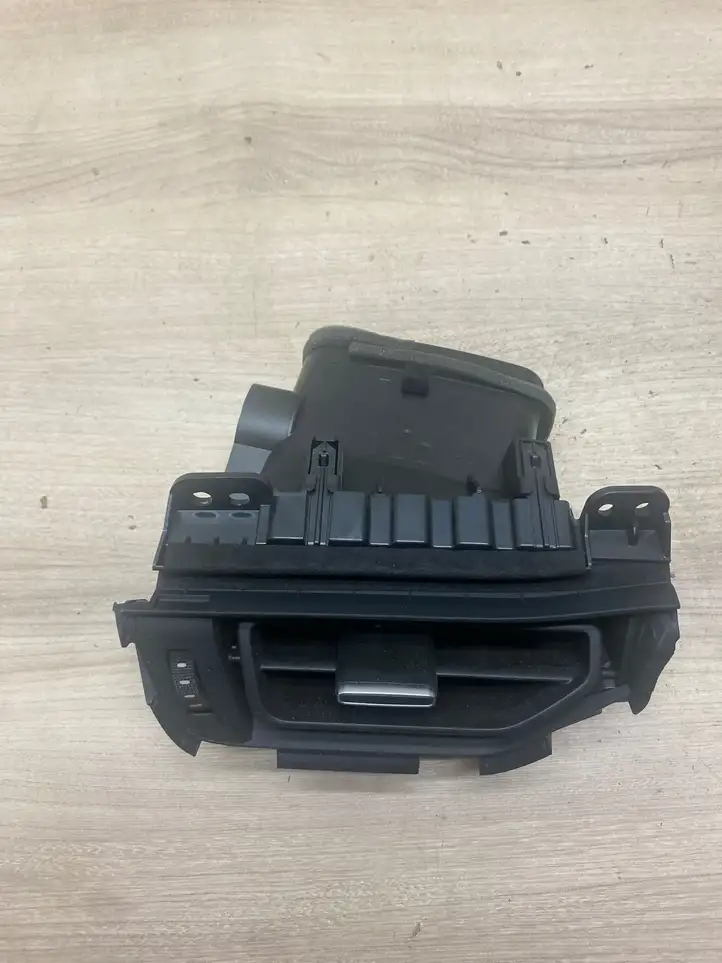 Toyota RAV 4 (XA50) (2018 - ) 4556412070 Боковой воздушный дефлектор — фото 2
