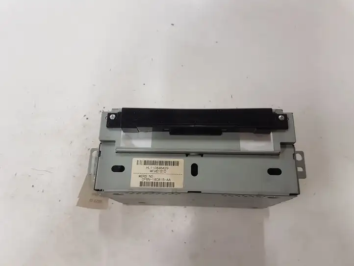 Volvo V40 (2012 - 2016)  31396096AA Радио/ проигрыватель CD/DVD / навигация