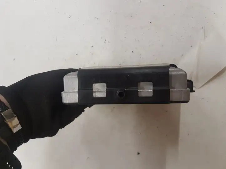 Opel Astra (2009 - 2012)  13353284 Модуль «Bluetooth»