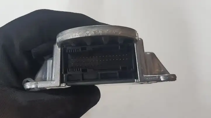 BMW 3 F30 F35 F31 (2012 - 2018) 6858698 Блок управления SRS — фото 2