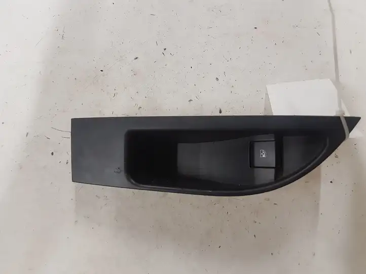 Opel Astra J (2009 - 2012) 13258639 Кнопка стеклоподъемников — фото 1