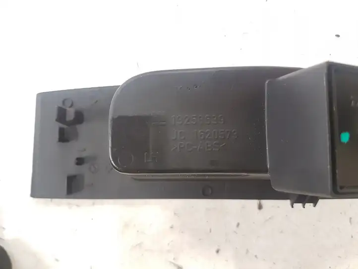 Opel Astra J (2009 - 2012) 13258639 Кнопка стеклоподъемников — фото 6