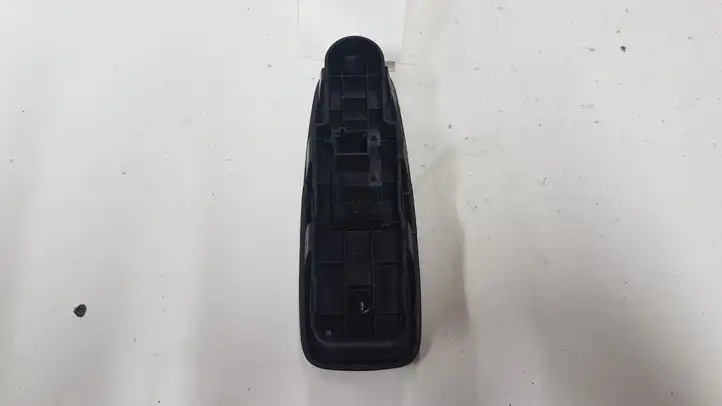 Citroen C5 (2008 - 2017) 96639377ZD Кнопка стеклоподъемников — фото 2