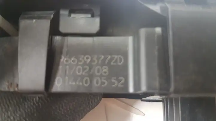 Citroen C5 (2008 - 2017) 96639377ZD Кнопка стеклоподъемников — фото 3