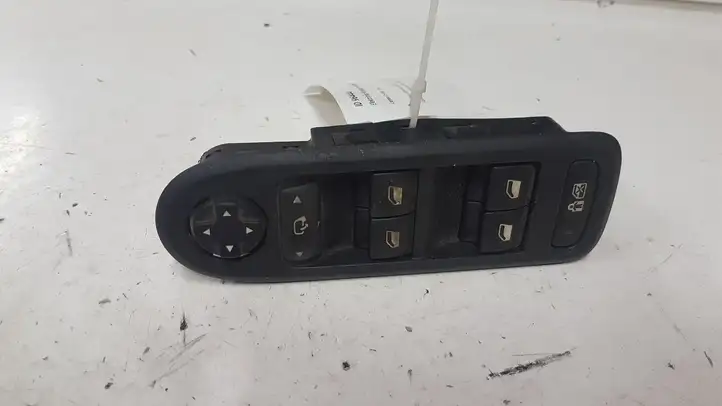 Citroen C5 (2008 - 2017)  96599975 Кнопка стеклоподъемников