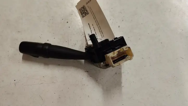 Toyota Avensis T250 (2003 - 2006)  05110 Ручка поворотов/ фонарей