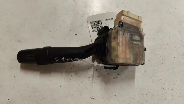 Toyota Avensis T250 (2003 - 2006)  05110 Ручка поворотов/ фонарей