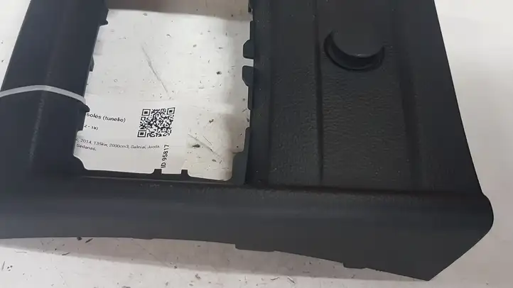 BMW 3 F30 F35 F31 (2012 - 2018) 105016025 Другая деталь консоли (туннеля) — фото 4