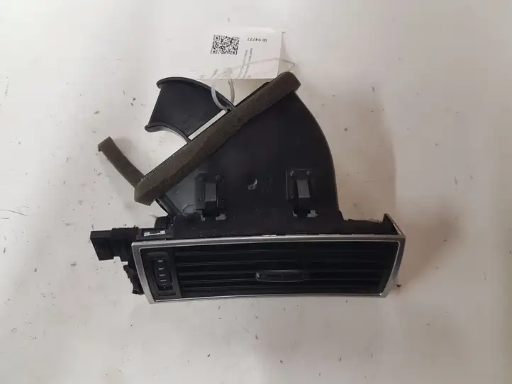 Audi A6 S6 C6 4F (2004 - 2008) 4F1820902 Боковой воздушный дефлектор — фото 1