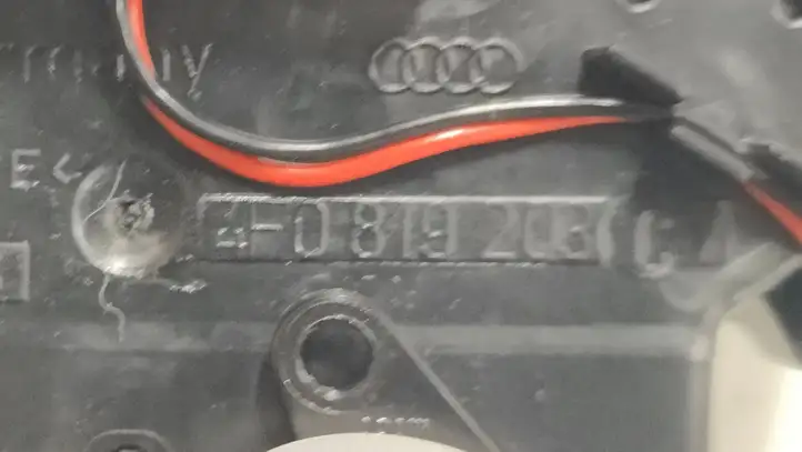 Audi A6 S6 C6 4F (2004 - 2008) 4F0819203 Центральный воздушный дефлектор — фото 3