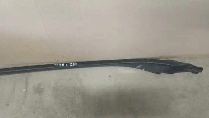 Opel Zafira B (2003 - 2006) 31335864 Накладка стоек лобового стекла — фото 2