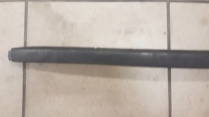 Opel Astra J (2009 - 2012) 498166255 Накладка стоек лобового стекла — фото 6