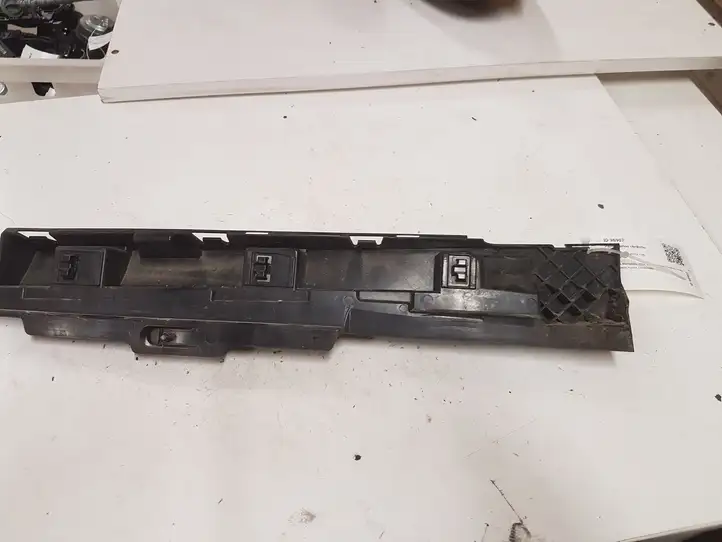 BMW 3 F30 F35 F31 (2012 - 2018) 51777256920 Усилитель порога — фото 1
