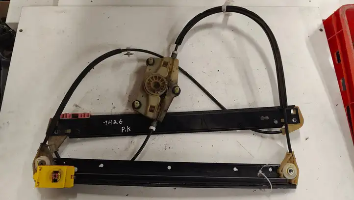 Audi A6 (2004 - 2008)   Механизм для электрического подъема окон передней двери (без двигателя)