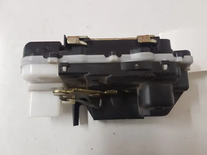 Citroen C5 (2004 - 2008)   Замок задней двери