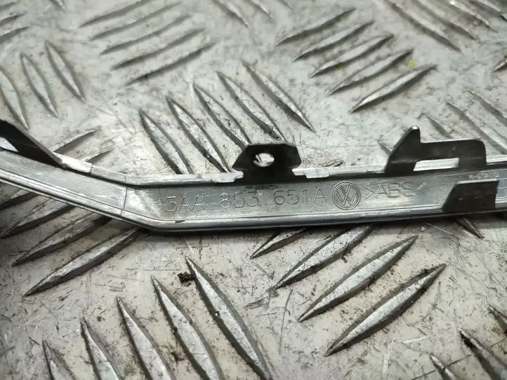 Volkswagen PASSAT B7 (2011 - 2014)  3AA853651A Верхняя решётка